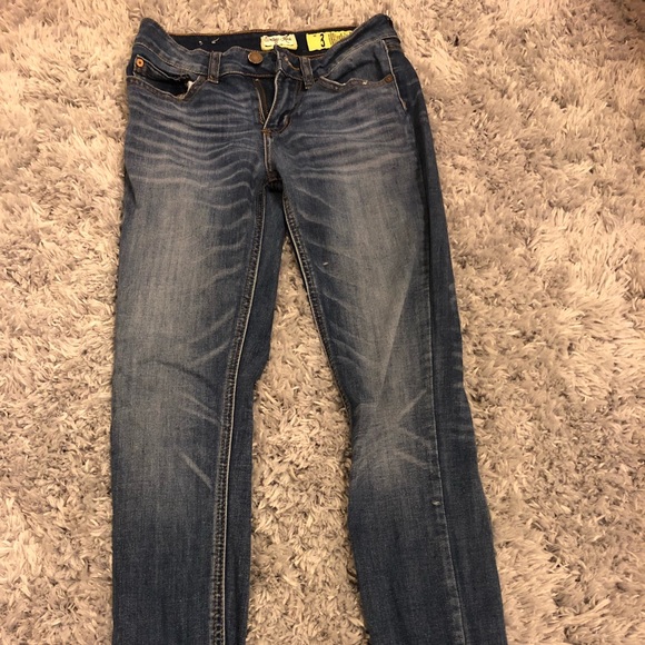 Jeans - Picture 1 of 4